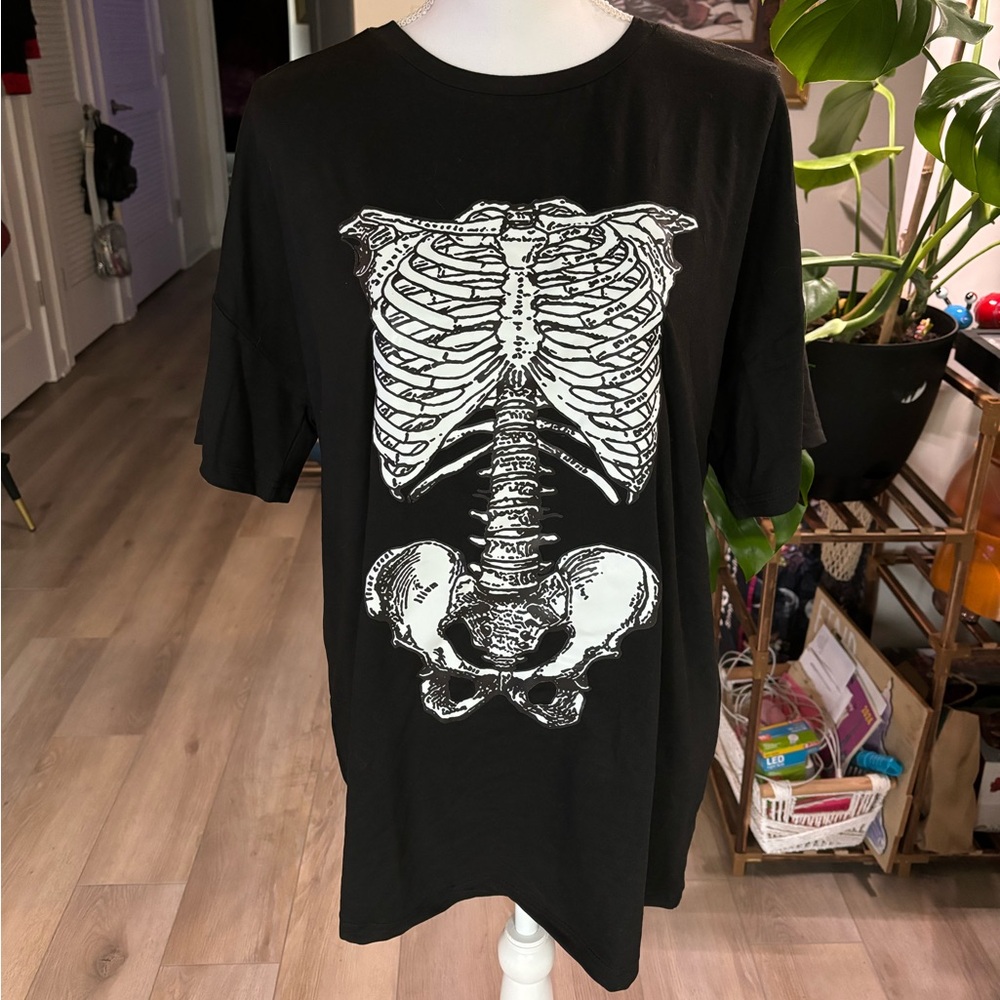 Halloween Women’s Skeleton Oversized T shirt